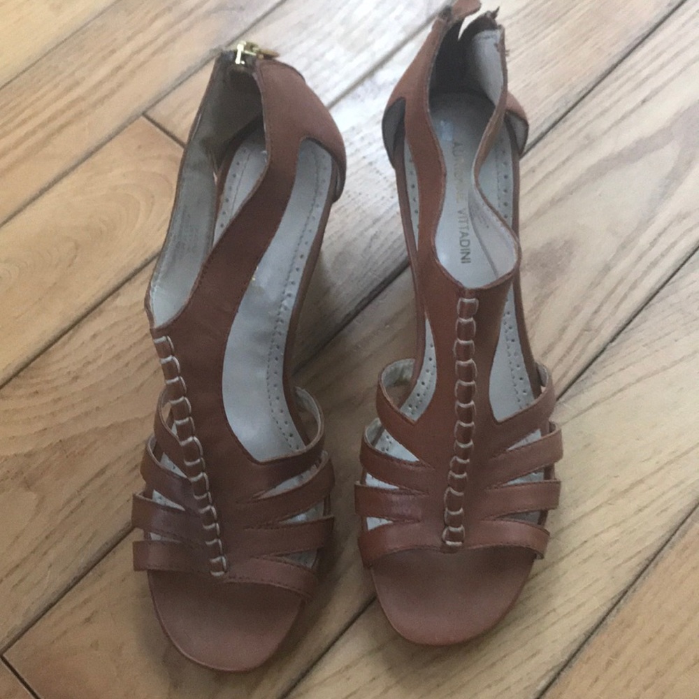 Open-toed new shoes